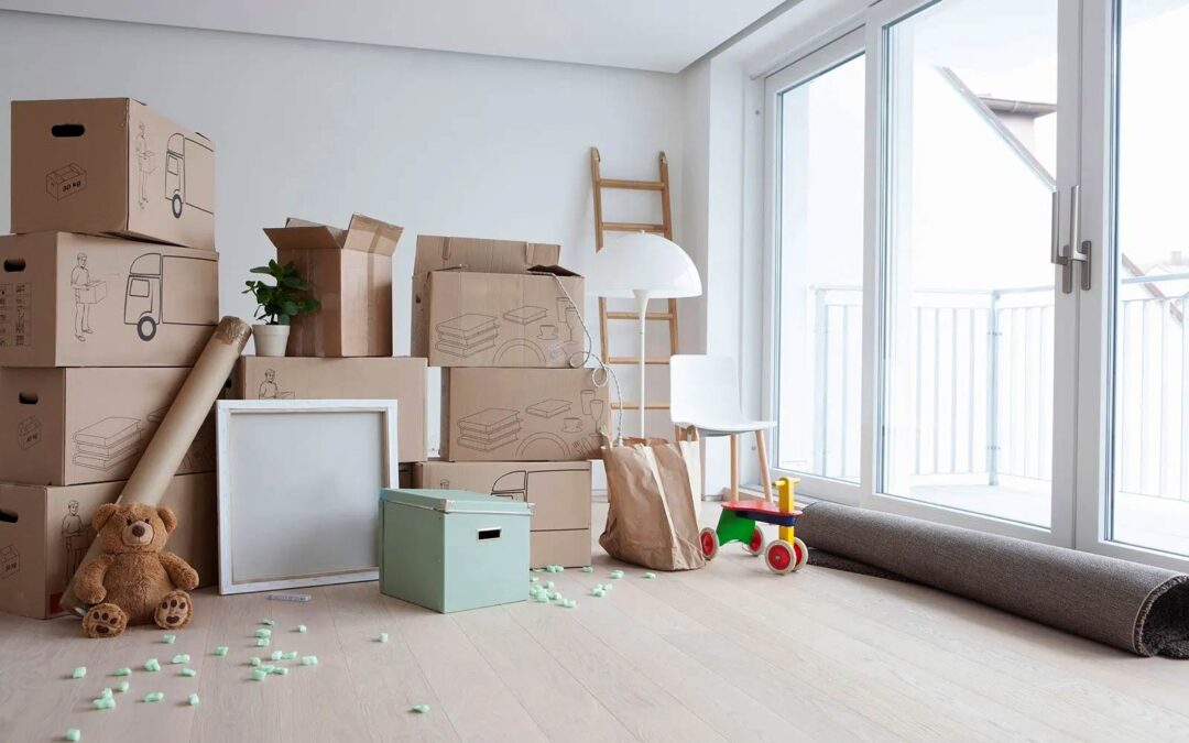 How to Downsize Before Moving: Tips for Decluttering Your Home